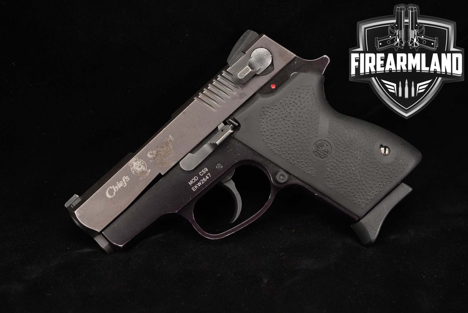 Smith & Wesson (S&W) Model CS9 Chiefs Special; Third Generation 9mm Luger Stainless in Fair Condition Thumbnail