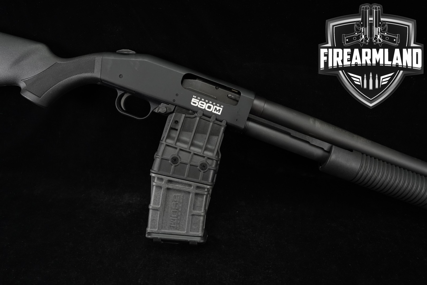 Mossberg 590M 12 Gauge Black in Excellent Condition Thumbnail