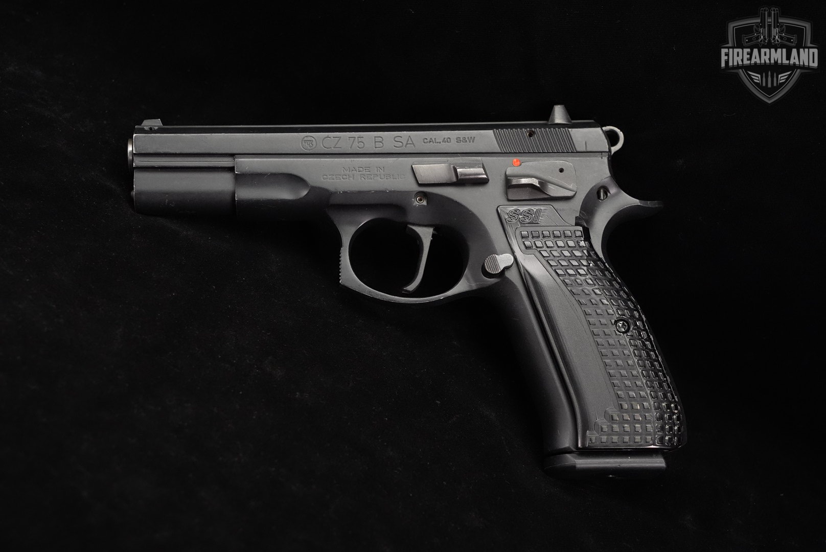 CZ 75 B SA 40 S&W 4.7 Blued CZ75-img-3