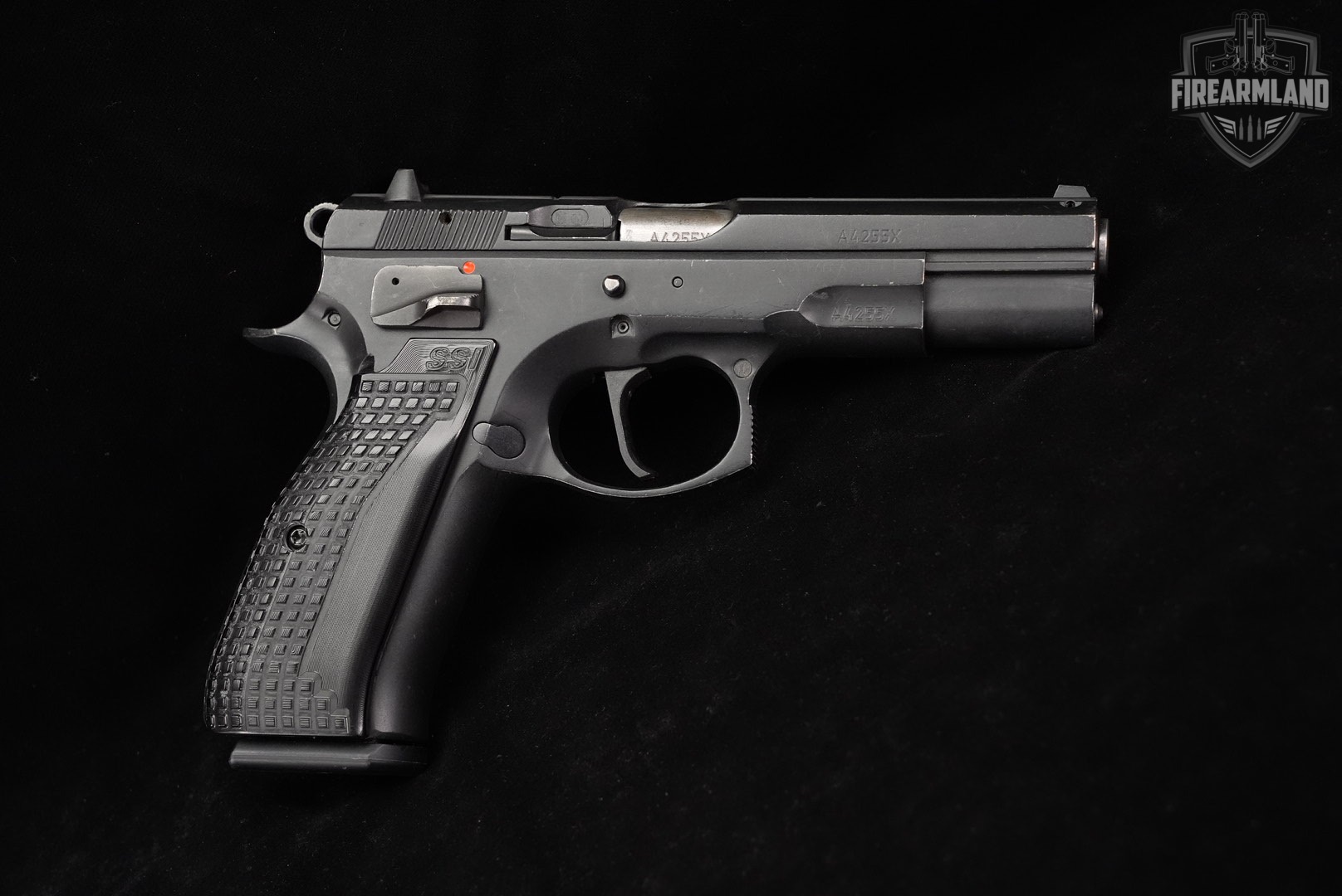 CZ 75 B SA 40 S&W 4.7 Blued CZ75-img-4