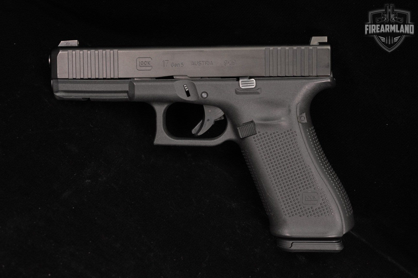 Glock 17 Gen5 G17 Gen 5 9mm 4.49" +ORIG CASE-img-3