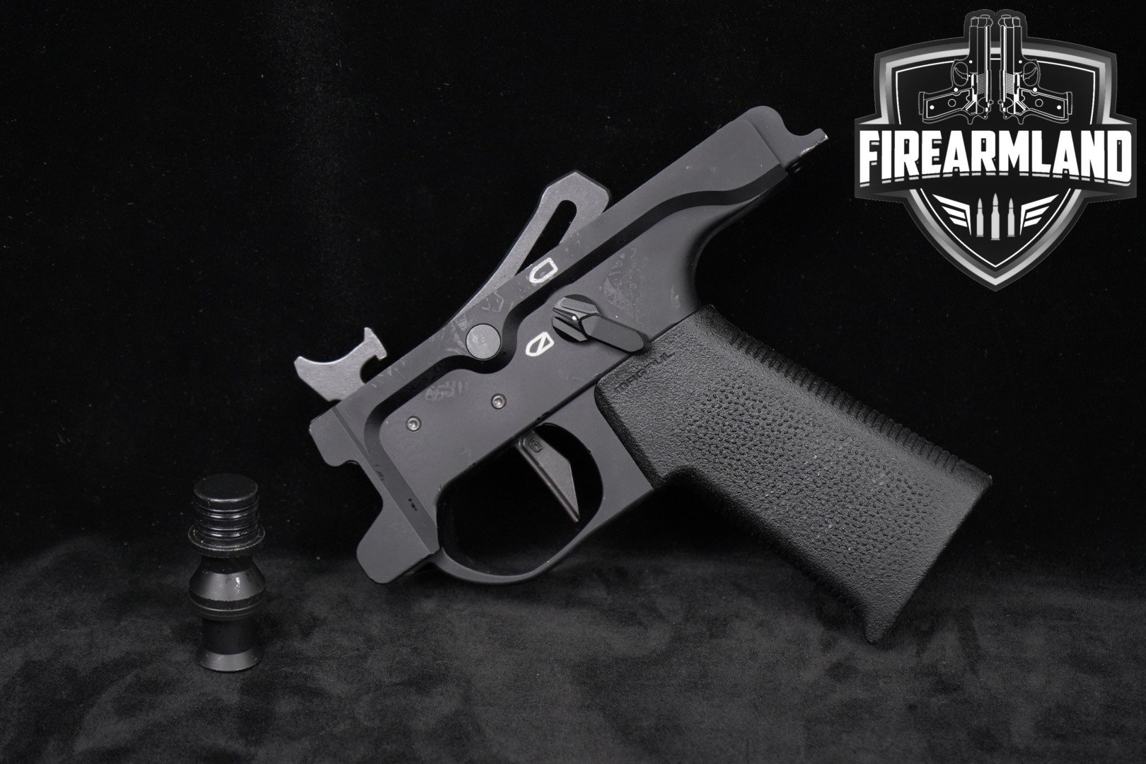 Heckler & Koch (H&K, HK) SP5 Trigger Housing Group Multi in Very Good Condition Thumbnail