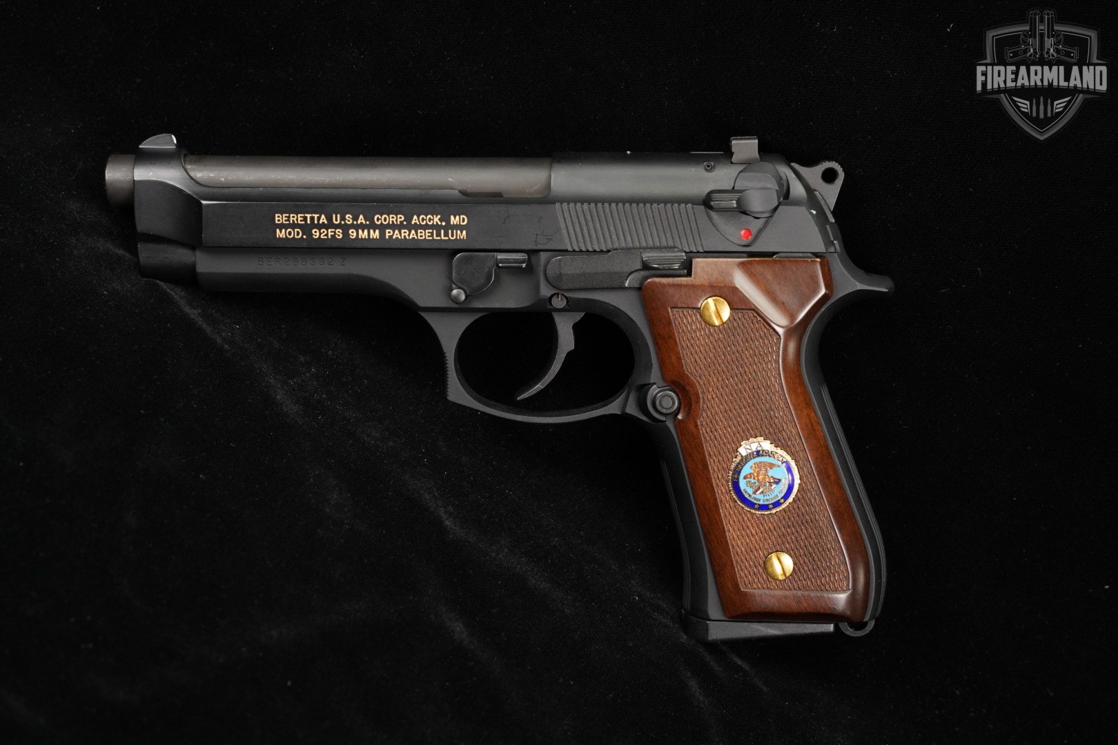 Beretta Mod 92FS FBI National Academy COMMEMORATIVE 9mm 4.92" 92 FS DA/SA-img-4