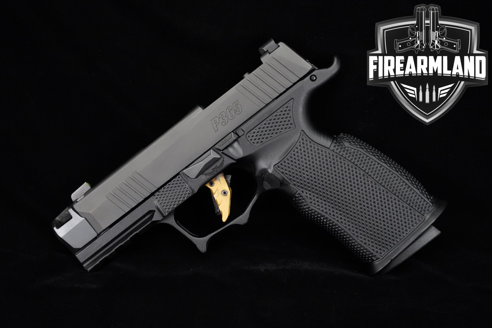 Sig Sauer P365 Optic Ready 9mm Luger Black in Very Good Condition Thumbnail