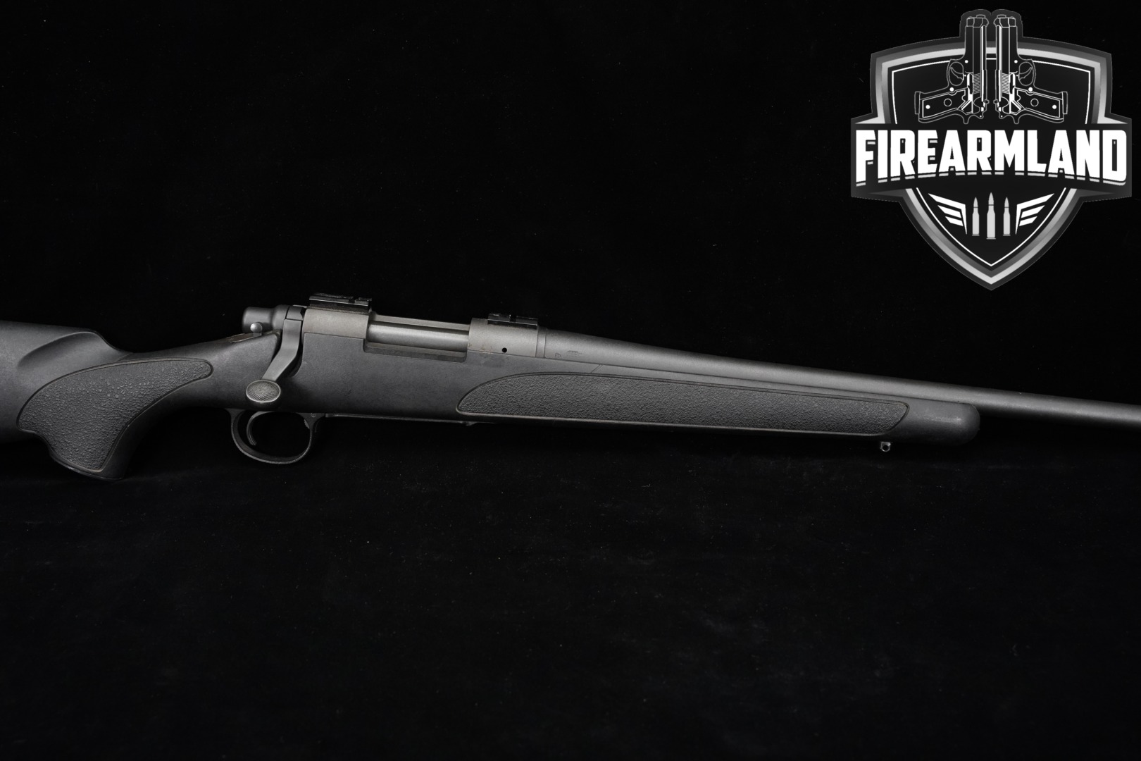 Remington Model 700 SPS Varmint .204 Ruger Black in Good Condition Thumbnail