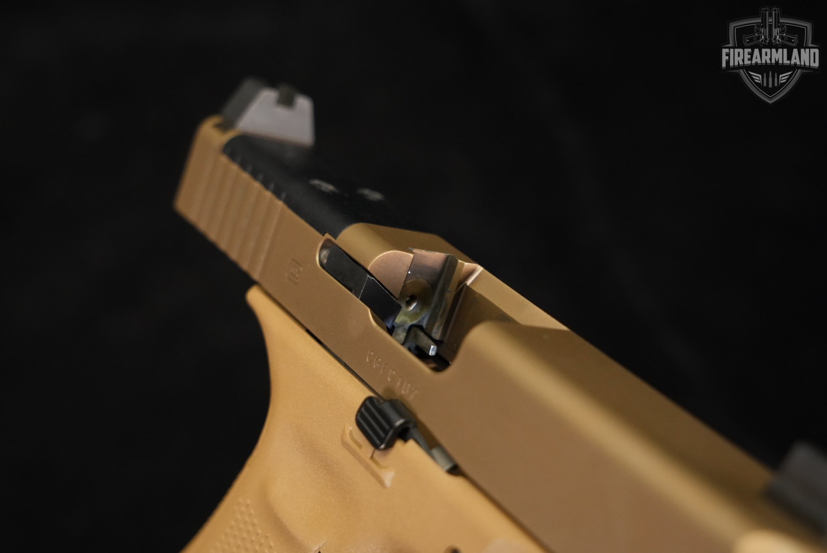Glock 19X MOS G19X 9mm 4.5" Coyote Tan THREADED +3 MAGS & ORIG CASE-img-11
