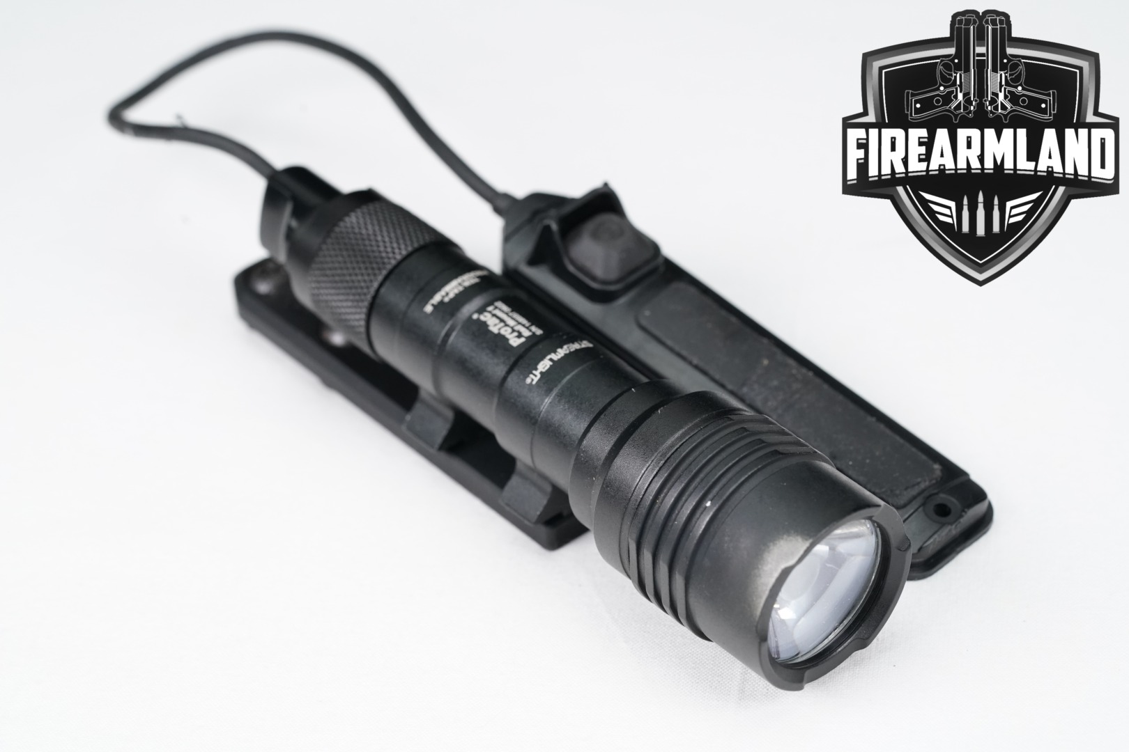 Streamlight ProTac Rail Mount 1 350 Lumens & 12,000 Candela in Good Condition Thumbnail