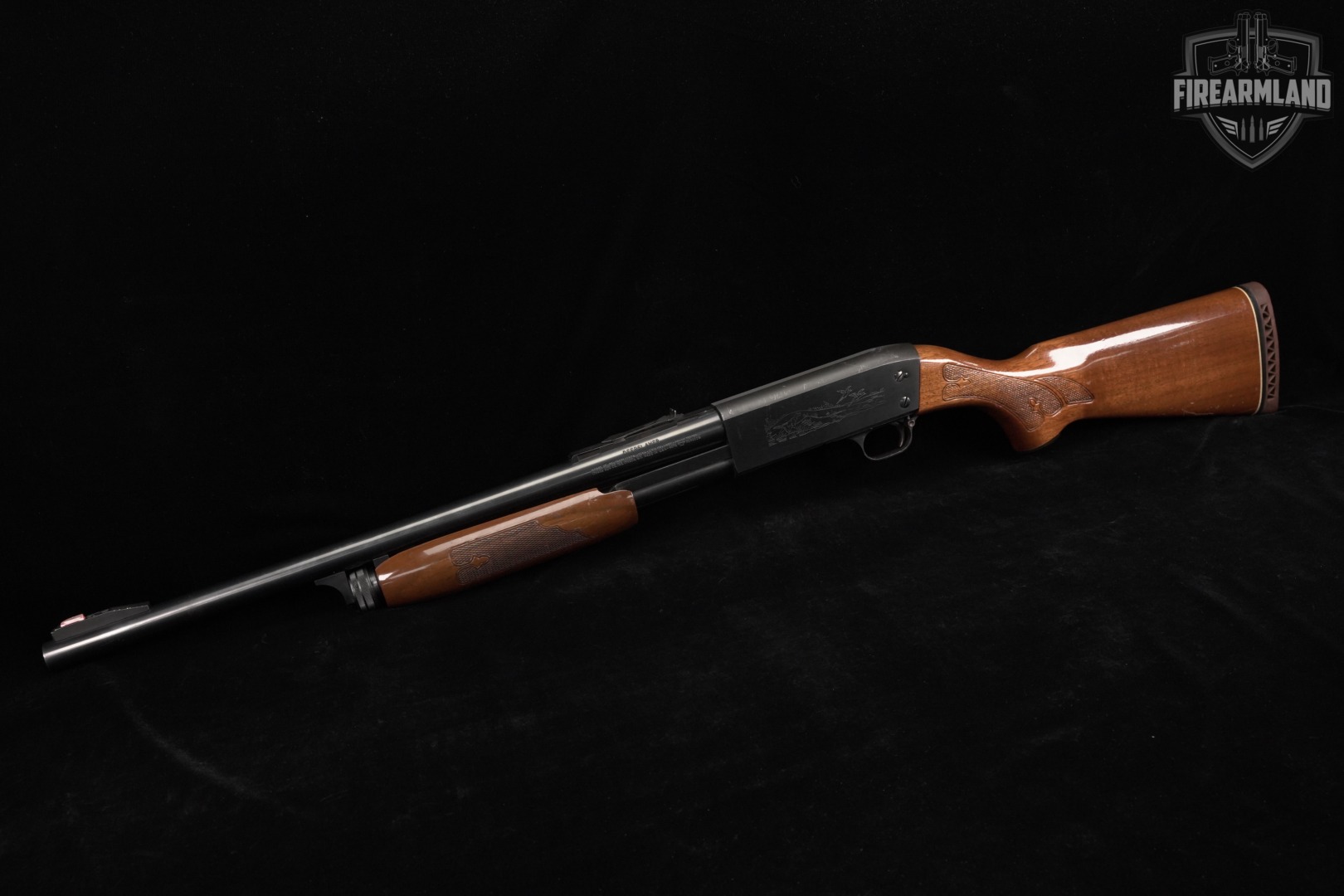 1980 Ithaca Model 37 Featherlight Deerslayer 12-Gauge 20" M37 Slug Gun-img-2