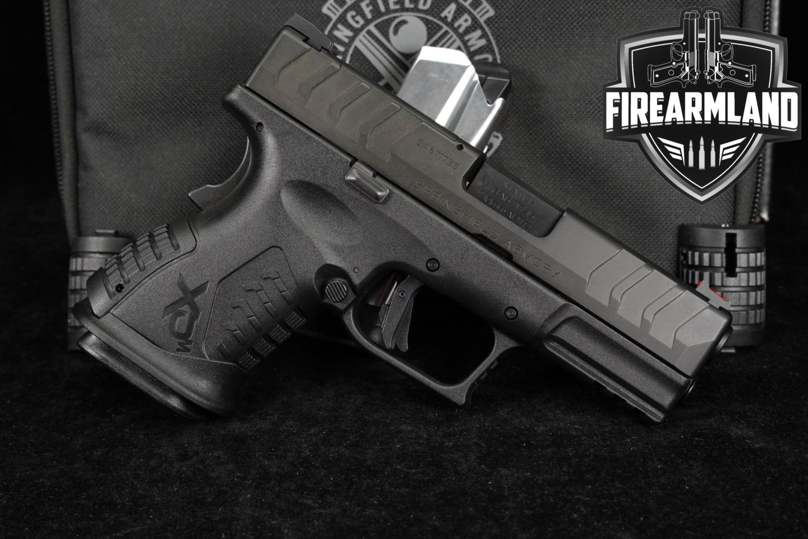 Springfield Armory XD-M Elite 3.8" Compact OSP 10mm Black in Excellent Condition Thumbnail