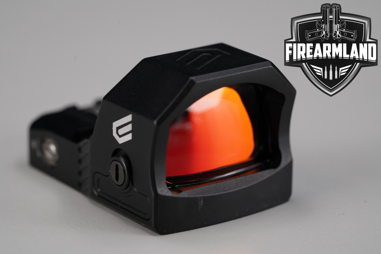 Cyelee Optics Wolf X Pro 2 MOA Red Dot & 26 MOA Circle in Excellent Condition Thumbnail