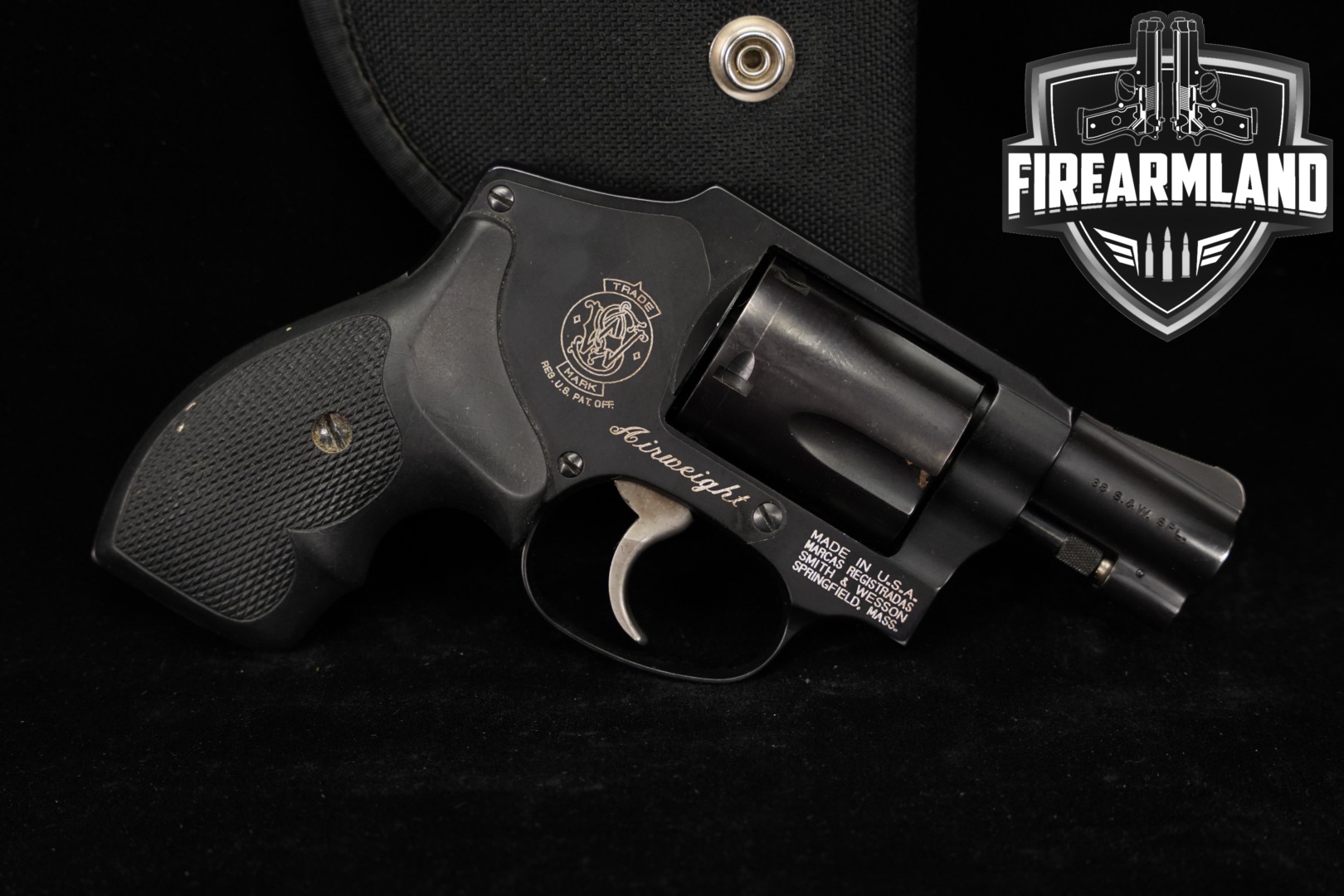 Smith & Wesson (S&W) Model 442-1 Airweight .38 Spl. Black in Very Good Condition Thumbnail