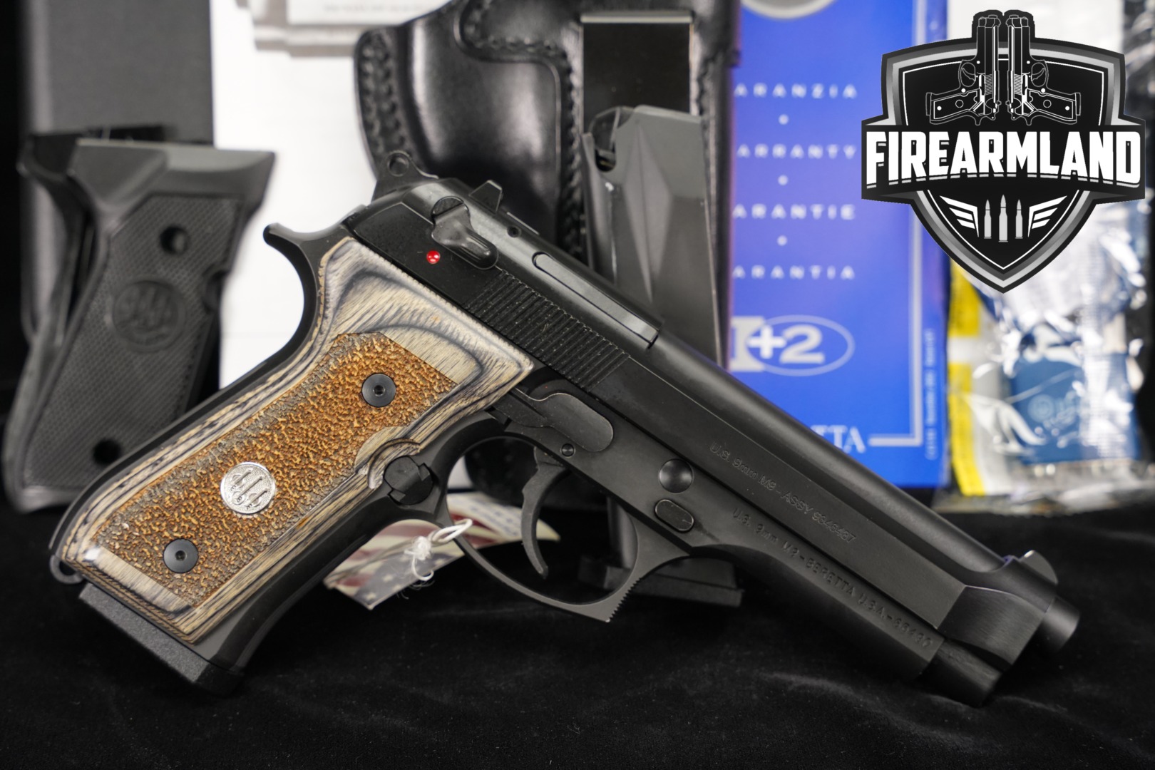 Beretta M9 Commercial 9mm Luger Black in Excellent Condition Thumbnail