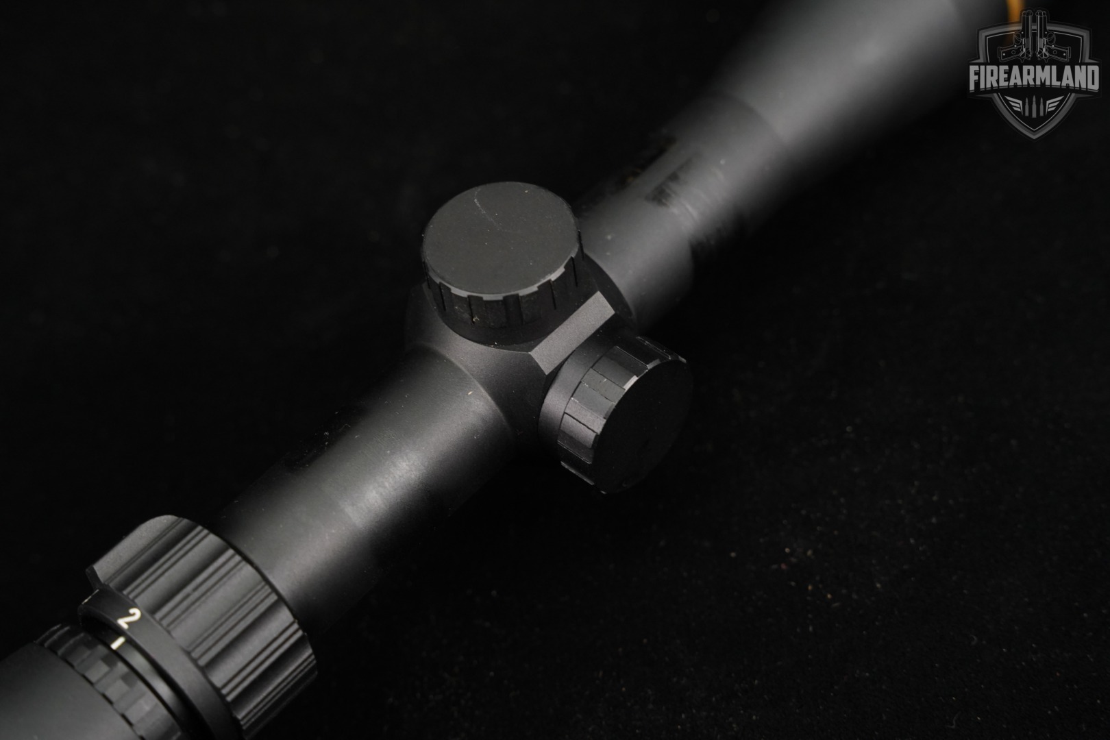 Leupold VX-Freedom Rimfire 2-7x33 SFP MOA Reticle Scope-img-4