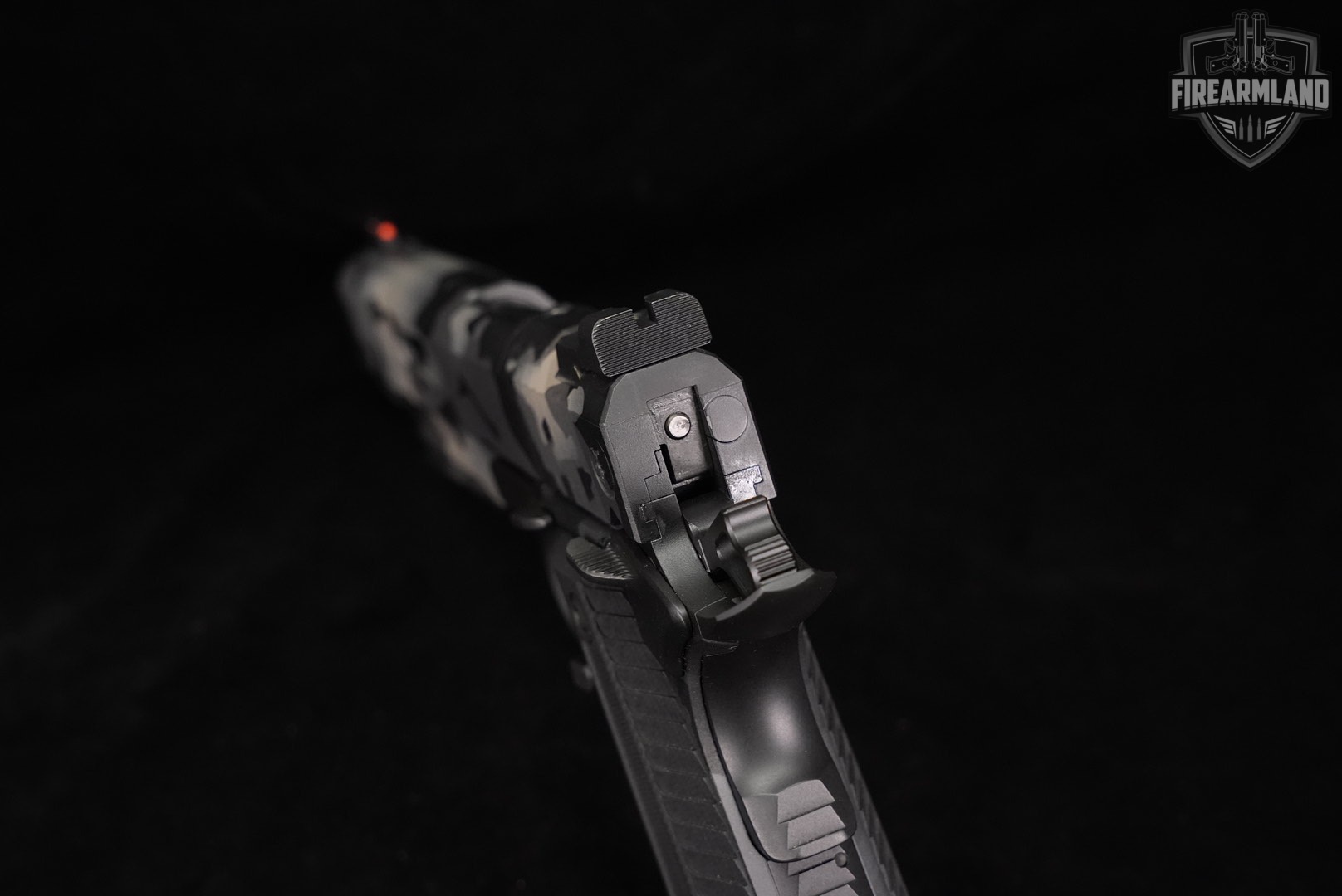 LIKE-NEW NIGHTHAWK Custom Agent 2 IOS 10mm 1911 Grey/Black Camo +TWO MAGS-img-6