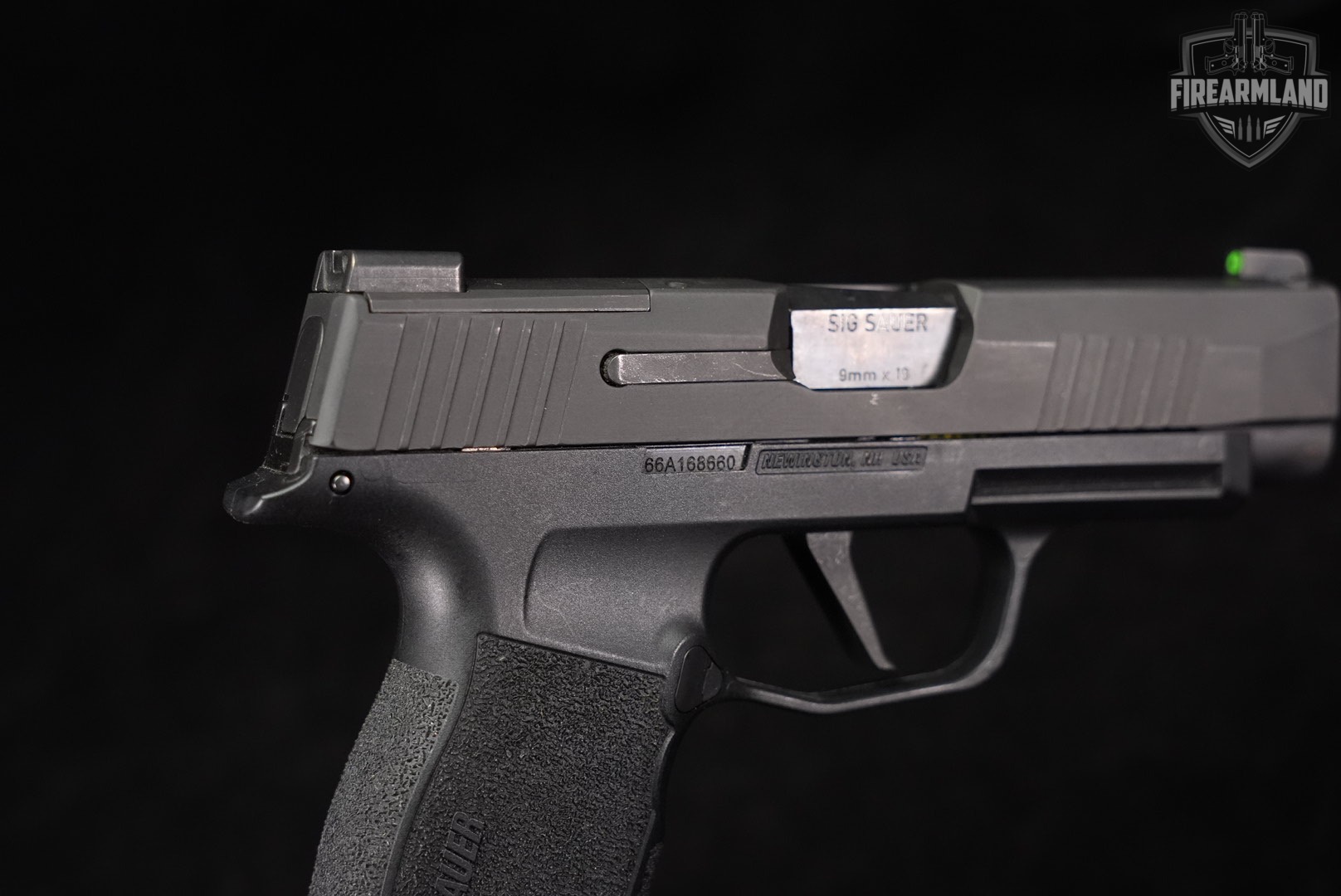 Sig Sauer P365XL 9mm 3.7" P-365 P365-XL +7 MAGS & ORIG CASE-img-10