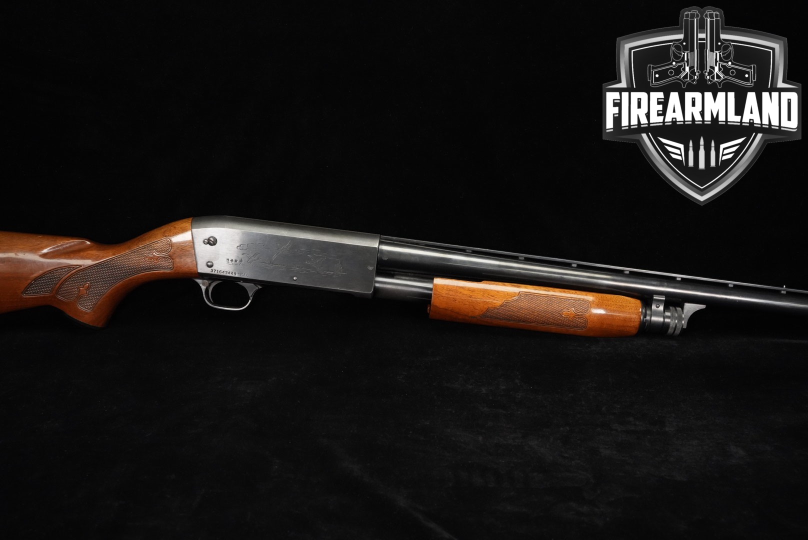 Ithaca Model 37 Featherlight Magnum 12-Gauge Blued & Walnut M37 VENT-RIB-img-0