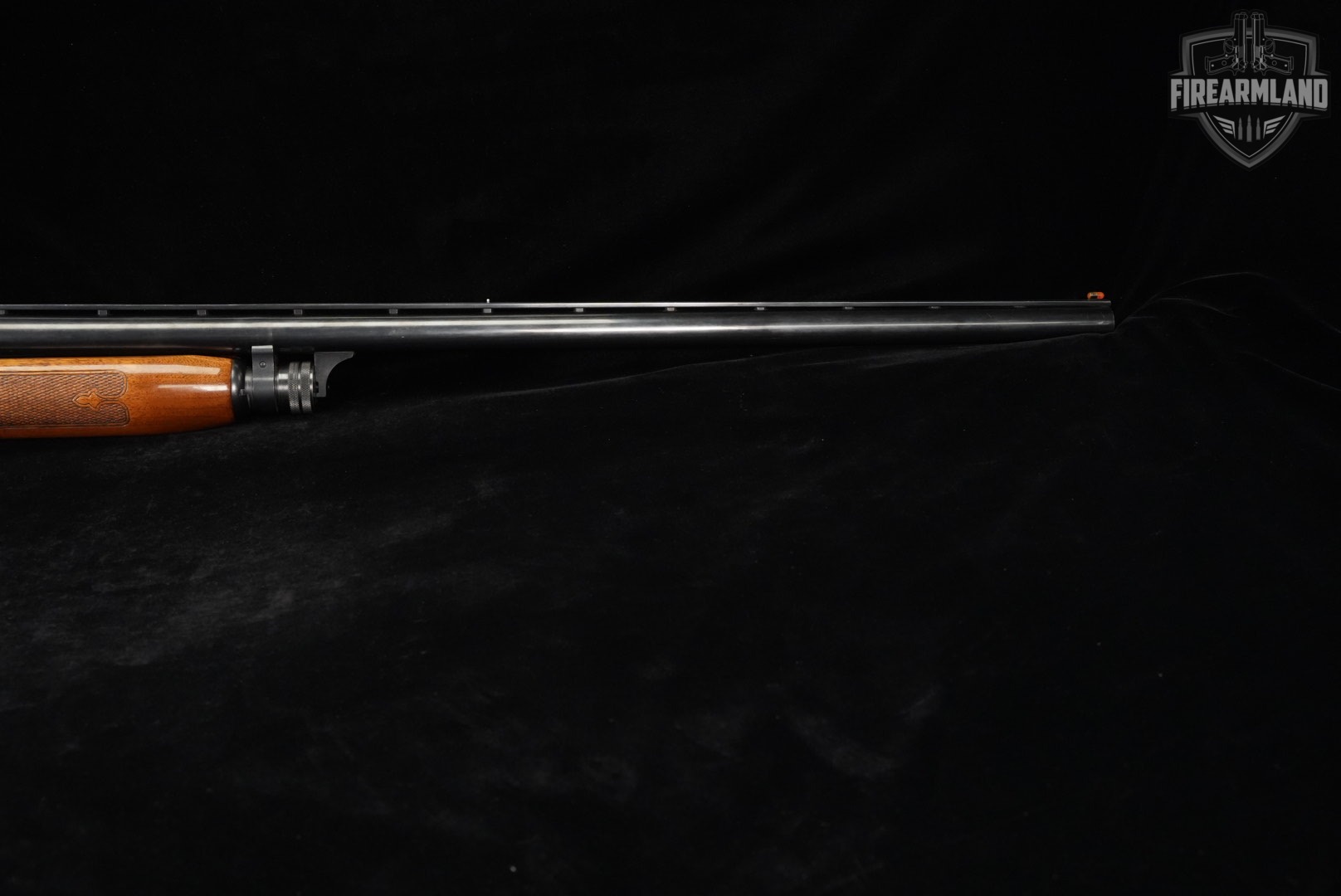 Ithaca Model 37 Featherlight Magnum 12-Gauge Blued & Walnut M37 VENT-RIB-img-5