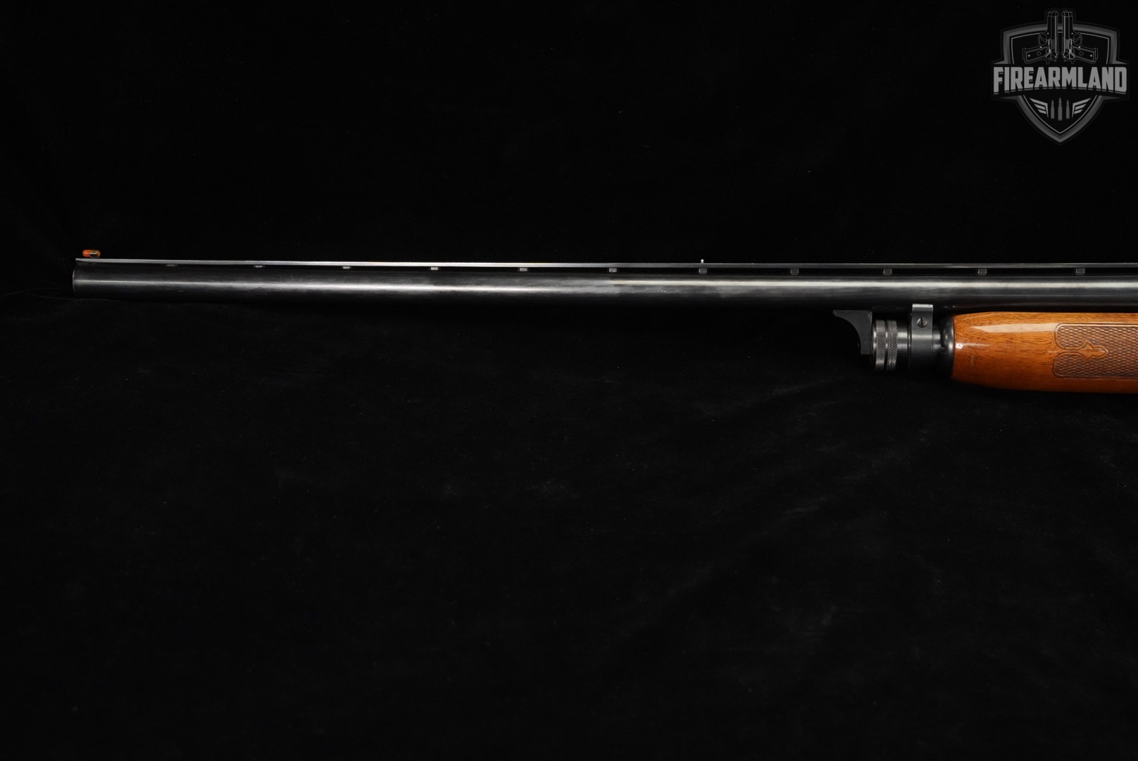 Ithaca Model 37 Featherlight Magnum 12-Gauge Blued & Walnut M37 VENT-RIB-img-8