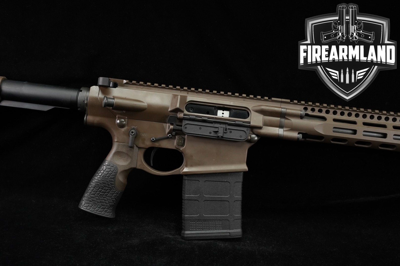 Daniel Defense DD5 V4 7.62mm NATO (7.62x51) FDE in Excellent Condition Thumbnail