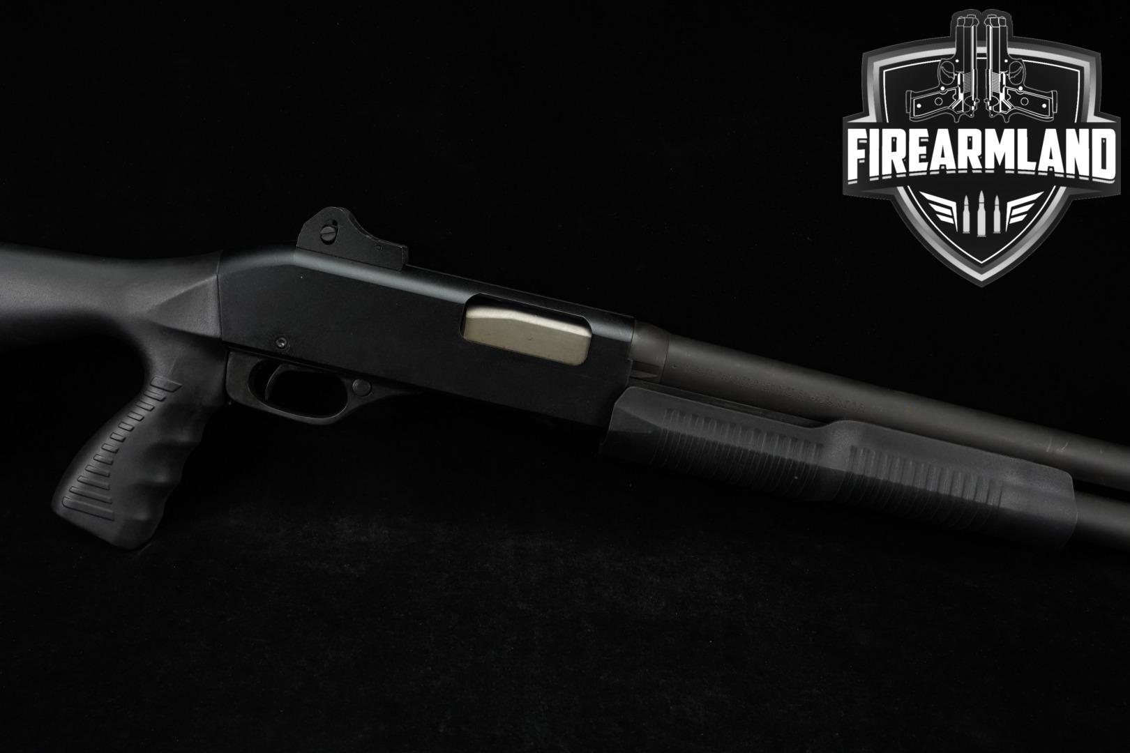 Stevens Arms Model 320 Security, Pistol Grip, Ghost Ring Sights 12 Gauge Black in Poor Condition Thumbnail