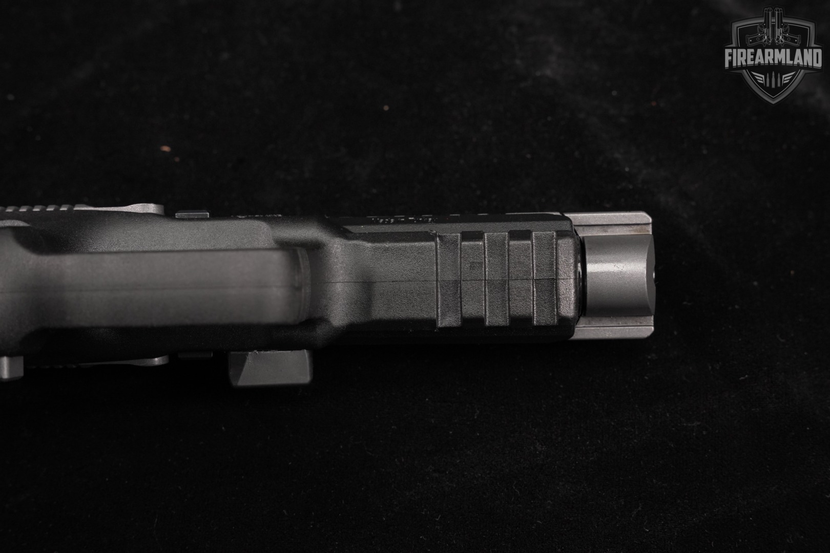 Canik TTI Combat Smoke 9mm Optics-Ready COMP 4.75" +3 MAGS, ORIG CASE-img-6