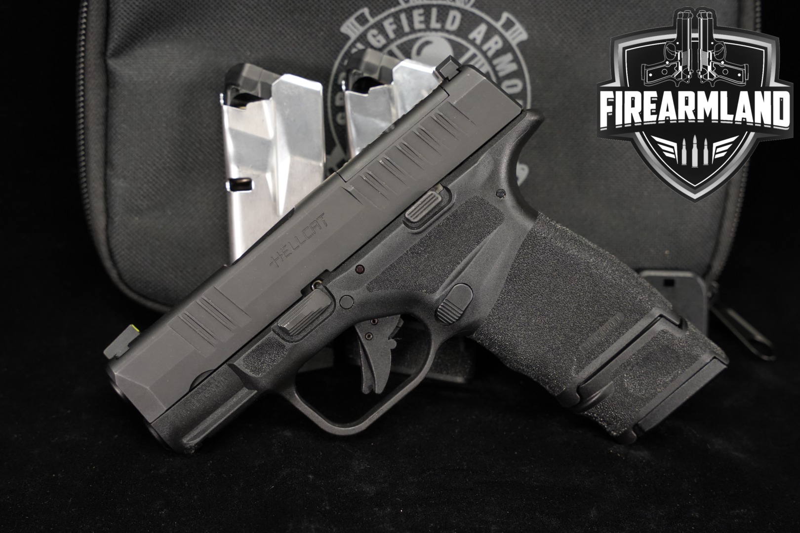 Springfield Armory Hellcat OSP 9mm Luger Black in Very Good Condition Thumbnail