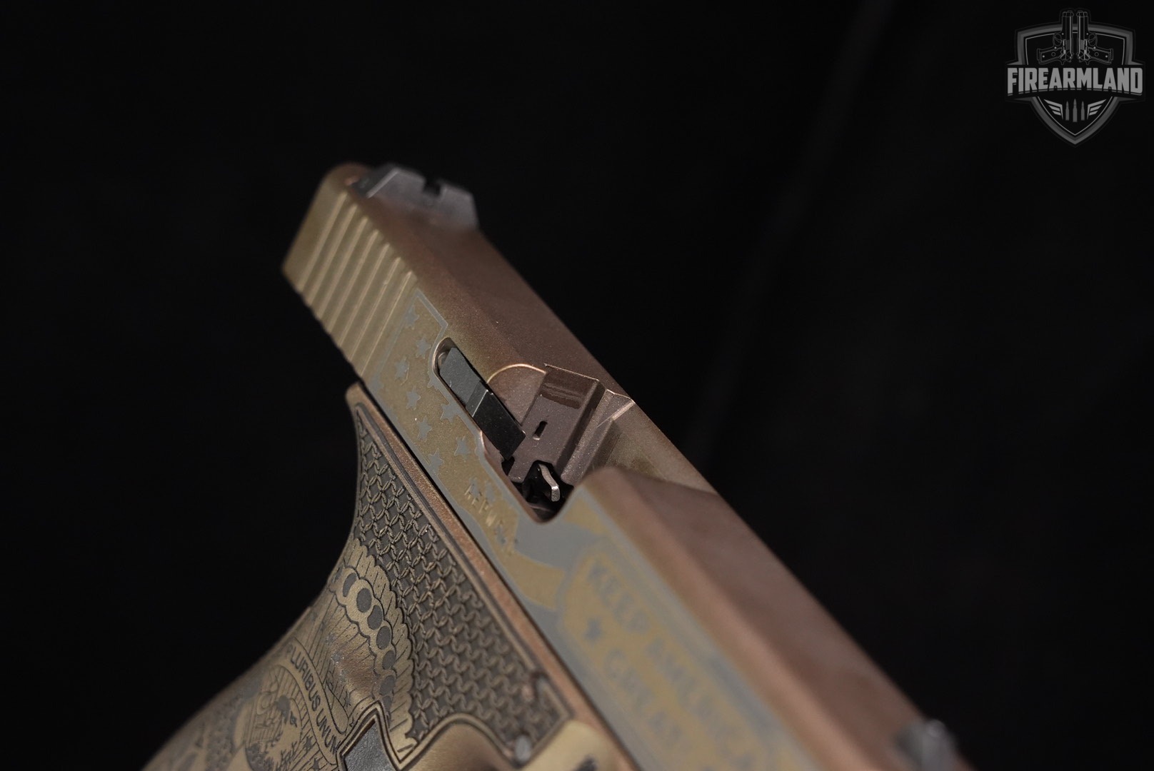 Glock 19 Gen4 G19 Gen 4 TRUMP 45th 9mm Bronze +2 MAGS, ORIG CASE, OG BARREL-img-12