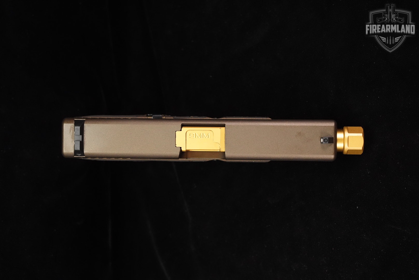 Glock 19 Gen4 G19 Gen 4 TRUMP 45th 9mm Bronze +2 MAGS, ORIG CASE, OG BARREL-img-6