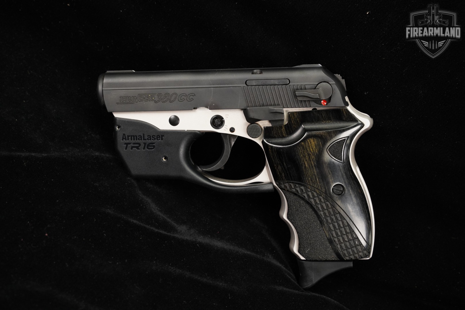 Bersa Thunder 380 CC Concealed Carry 380ACP 380CC +2 MAGS & ORIG CASE-img-5
