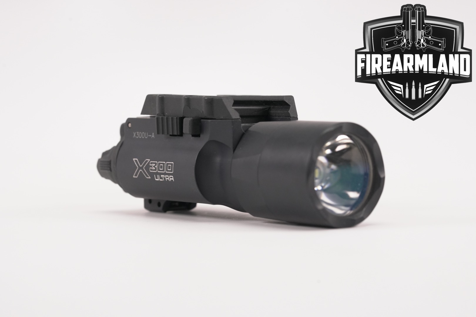 SureFire X300 Ultra X300U-A in Excellent Condition Thumbnail