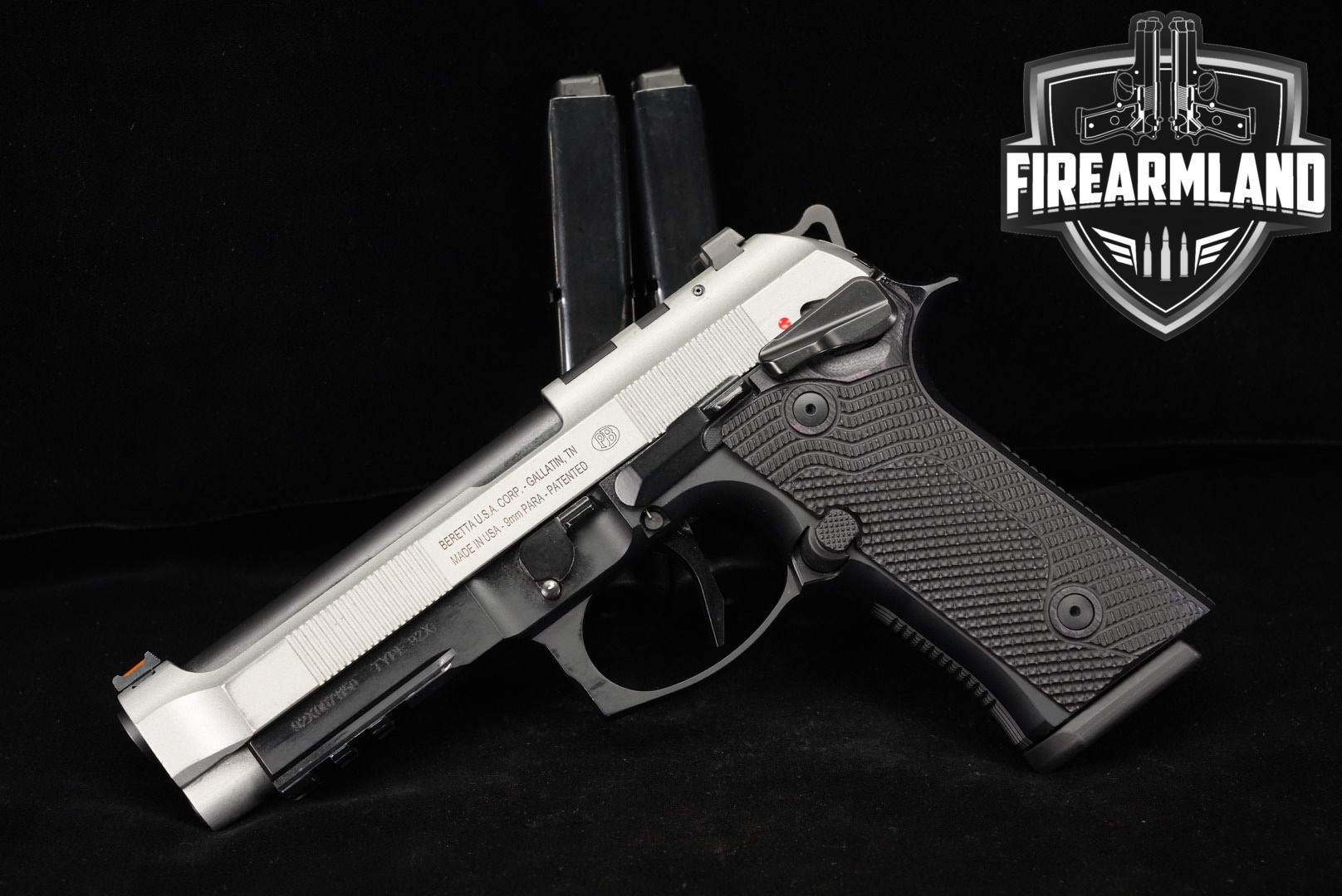 Beretta 92Xi Full Size 9mm Luger Two-Tone Black & Stainless in Good Condition Thumbnail