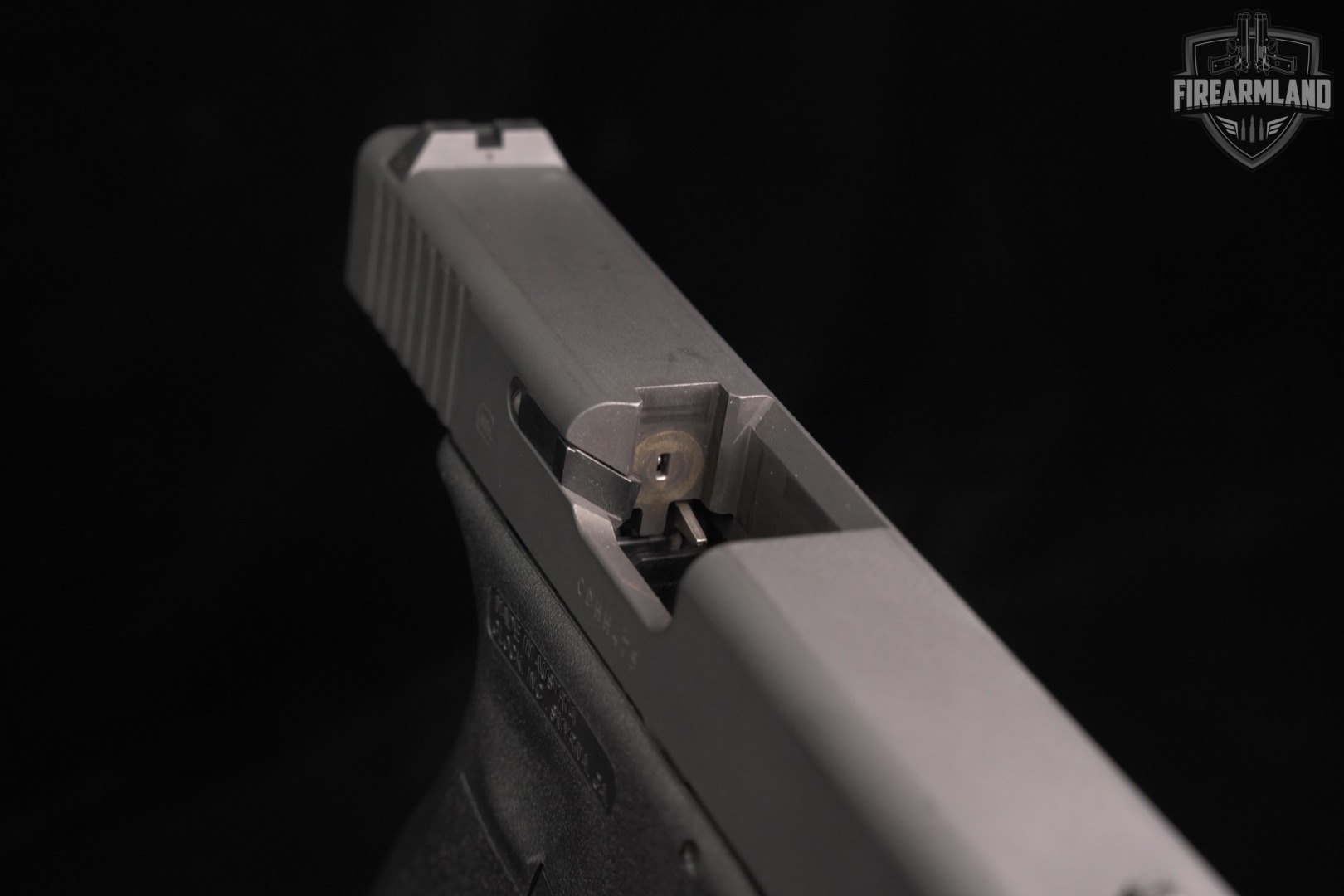 Glock 19 Gen3 G19 Gen 3 9mm 4.02 +2 MAGS, ORIG BOX-img-11