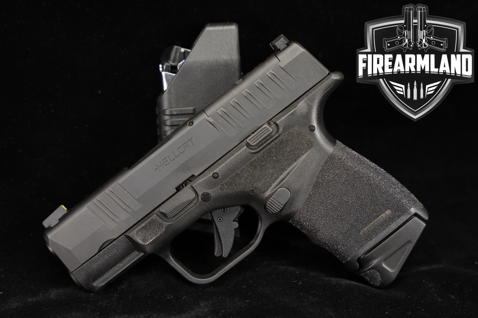 Springfield Armory Hellcat OSP, 10-Round, State Compliant 9mm Luger Black in Very Good Condition Thumbnail
