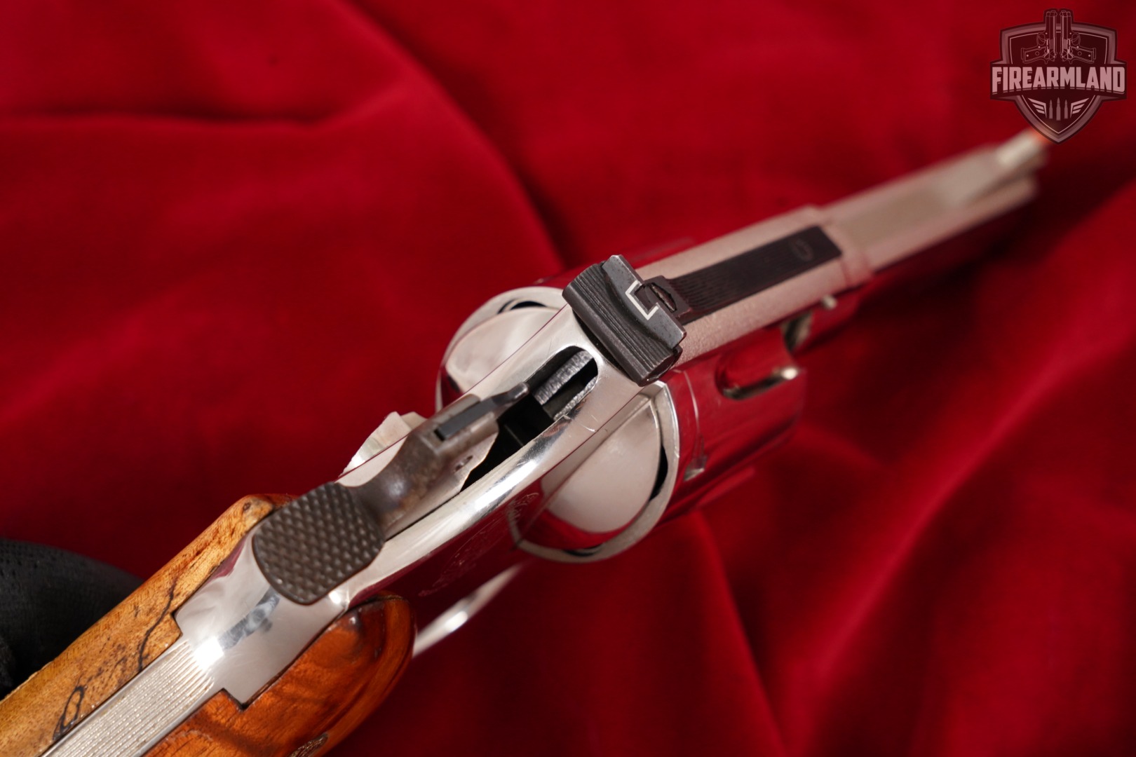 Smith & Wesson Model 29-2 S&W 44 Magnum 4" Bright Nickel M29 DA/SA +GRIPS-img-9