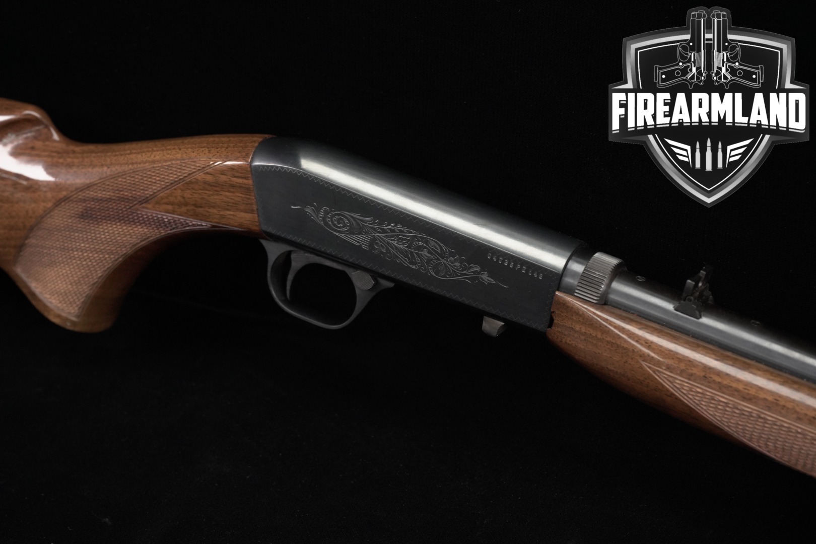 1981 Browning SA-22 Grade I .22 LR Polished Blue & Walnut in Excellent Condition Thumbnail