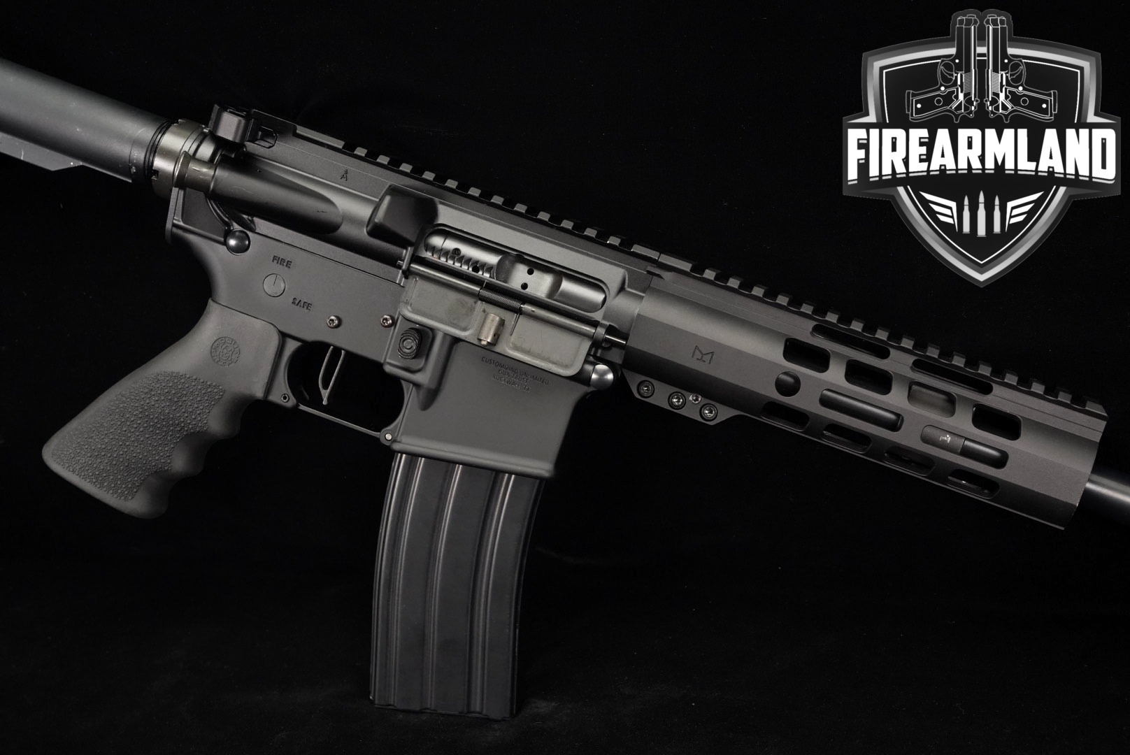 Palmetto State Armory (PSA) PA-15 Sabre .300 AAC Blackout (7.62x35mm) Black in Very Good Condition Thumbnail