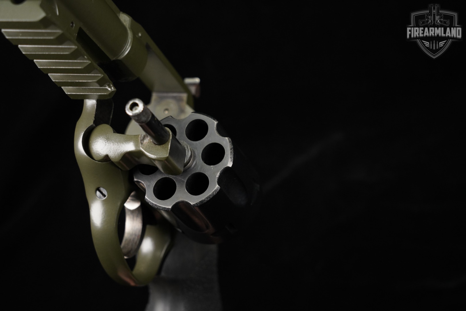 Astra Model 357 Magnum 4" Two-Tone Green & Black DA/SA M357-img-14