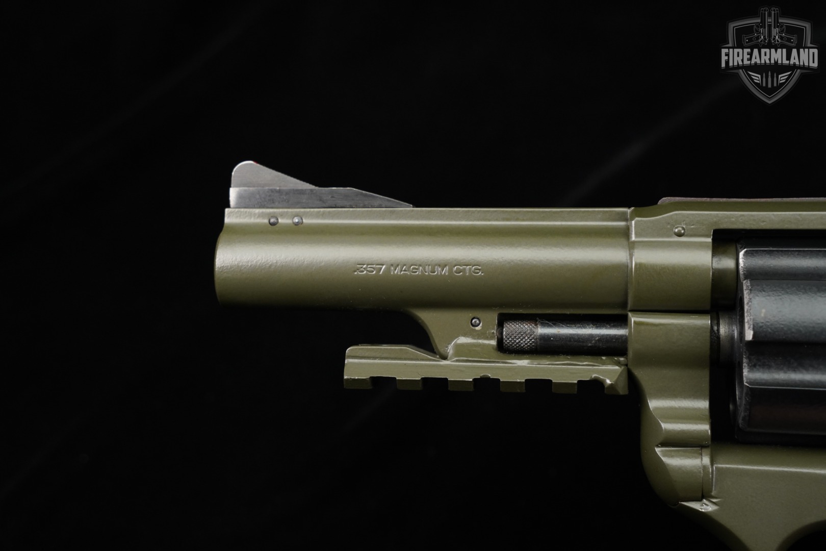Astra Model 357 Magnum 4" Two-Tone Green & Black DA/SA M357-img-16