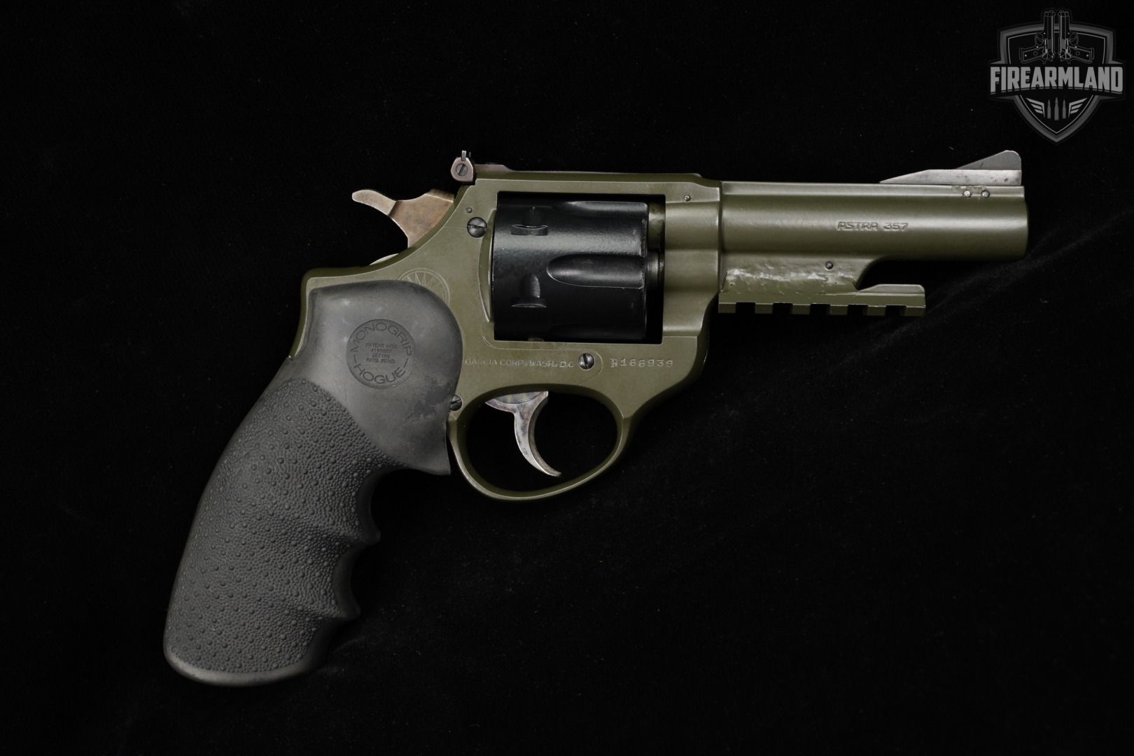 Astra Model 357 Magnum 4" Two-Tone Green & Black DA/SA M357-img-4
