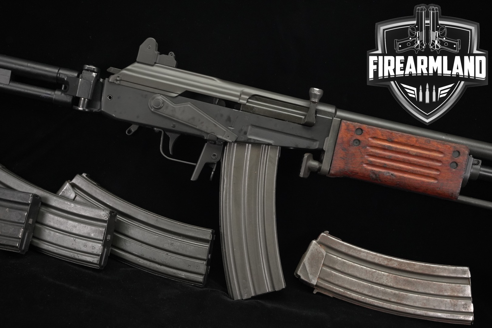 https://cash-for-arms-pictures.s3.amazonaws.com/recgrfXBYr3x685xK/1.jpg