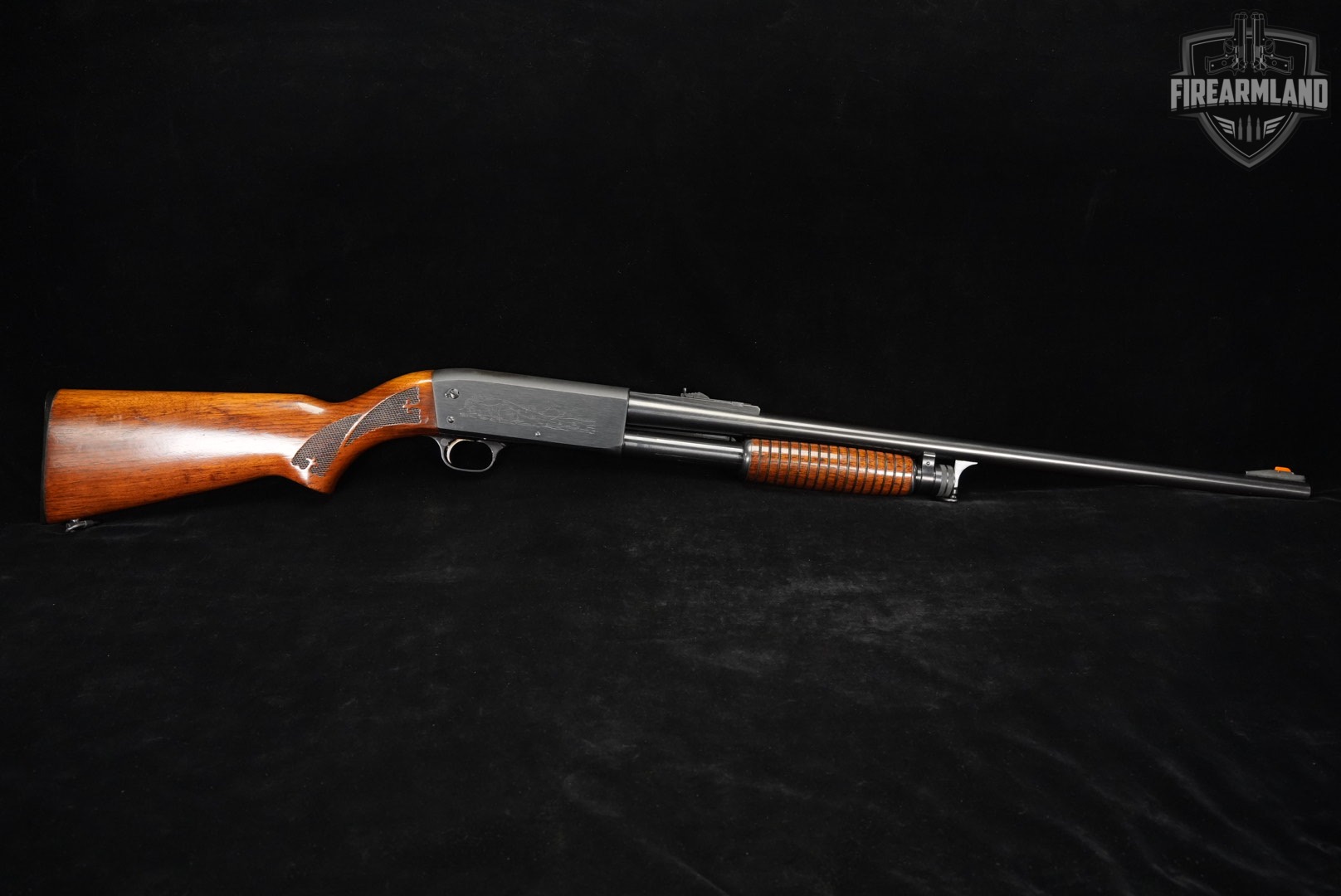Ithaca Model 37 Featherlight Deerslayer 12-Gauge 26" Blued M37 TAKEDOWN-img-3