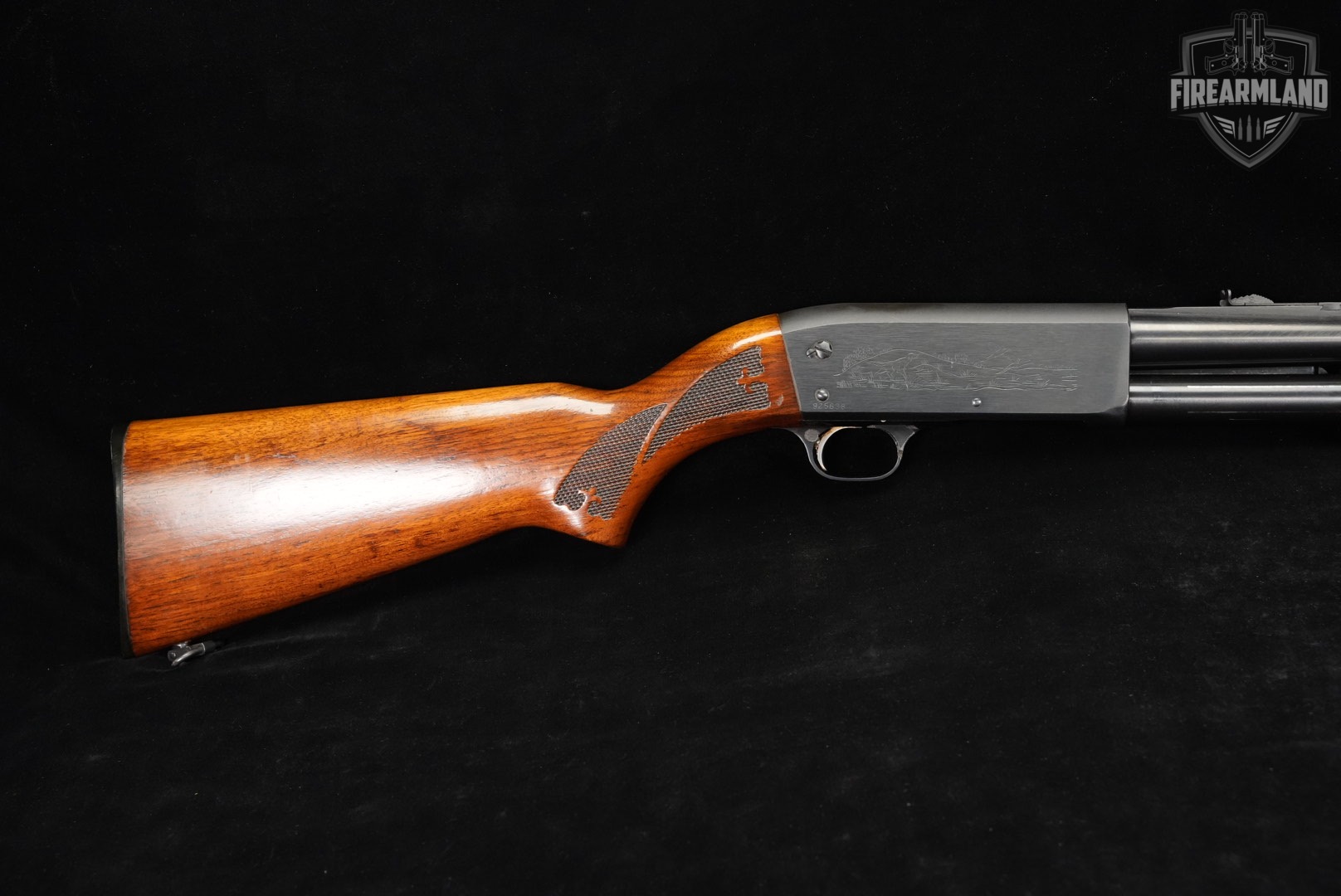 Ithaca Model 37 Featherlight Deerslayer 12-Gauge 26" Blued M37 TAKEDOWN-img-5