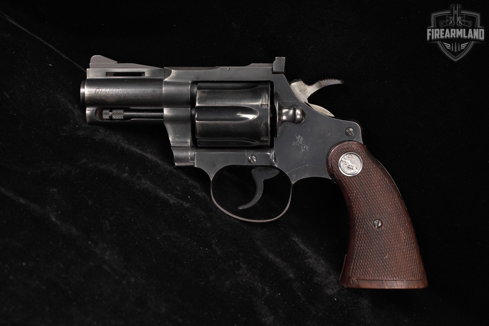 1967 Colt Diamondback 38 Special 2.5" Blued VENT-RIB-img-2