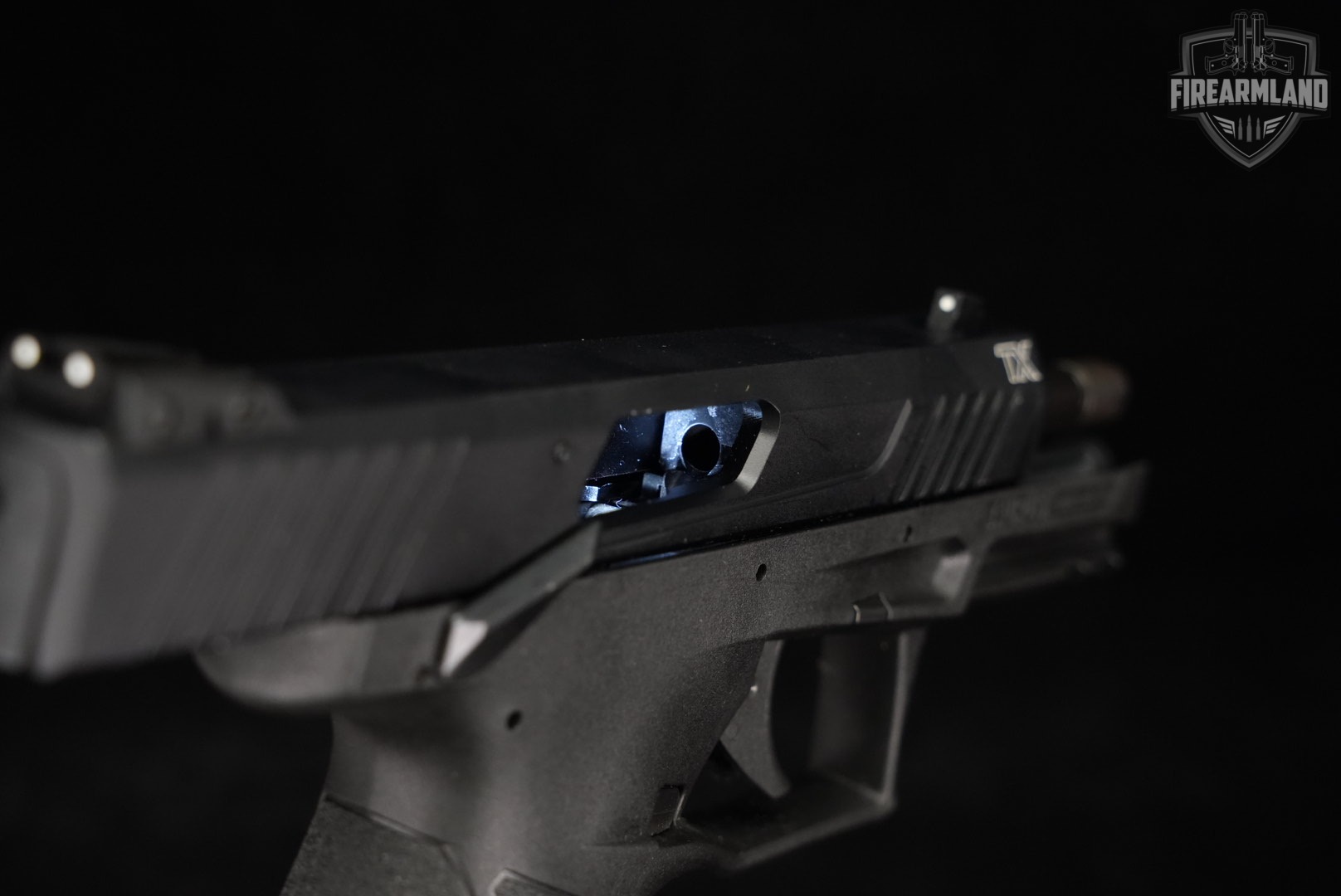 Taurus TX22 22LR 4" TX 22 THREADED +2 MAGS & ORIG BOX-img-10