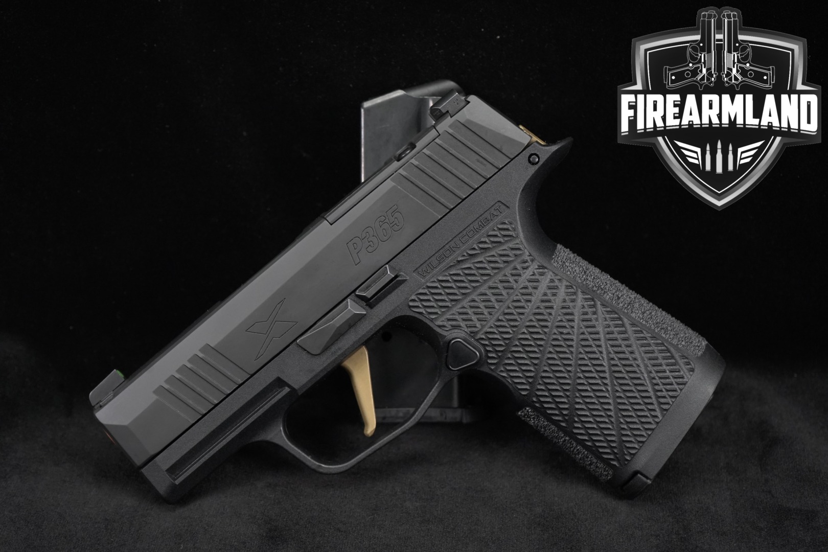 Sig Sauer P365X 9mm Luger Black in Very Good Condition Thumbnail