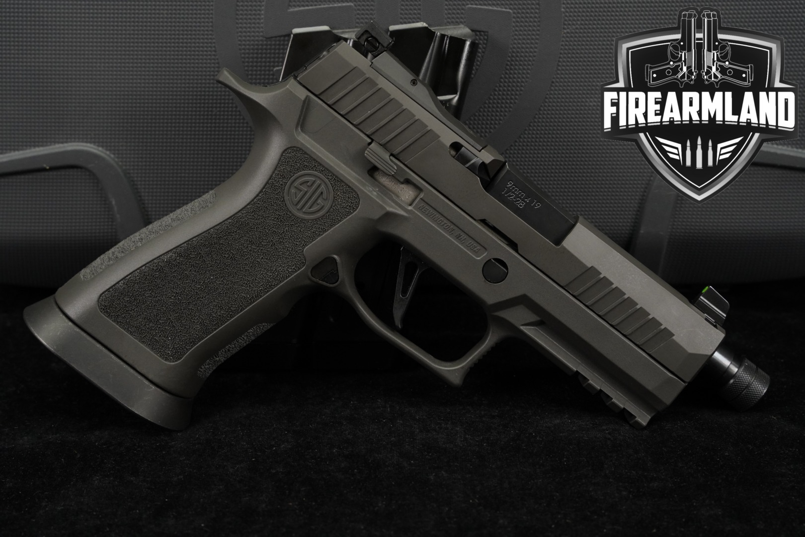 Sig Sauer P320 XCarry Legion R2 Threaded Barrel 9mm Luger Legion Gray in Very Good Condition Thumbnail