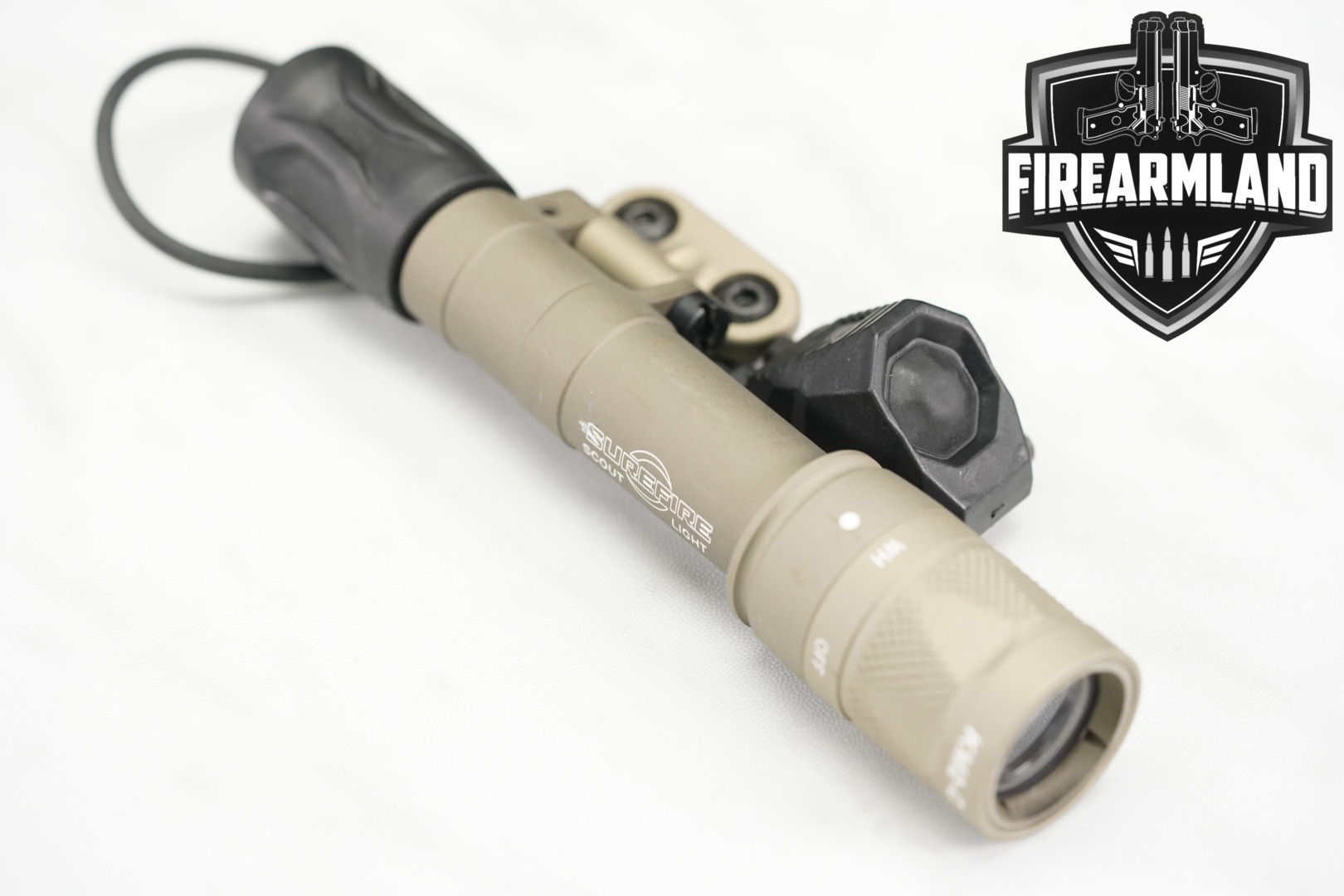 SureFire Scout Light in Very Good Condition Thumbnail