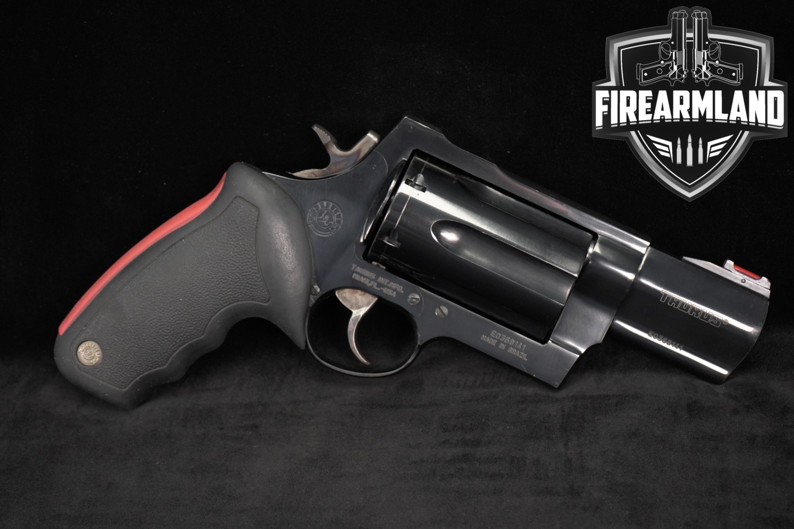Taurus Raging Judge Model 513 .454 Casull / .45 Colt / .410 Bore Blued in Good Condition Thumbnail