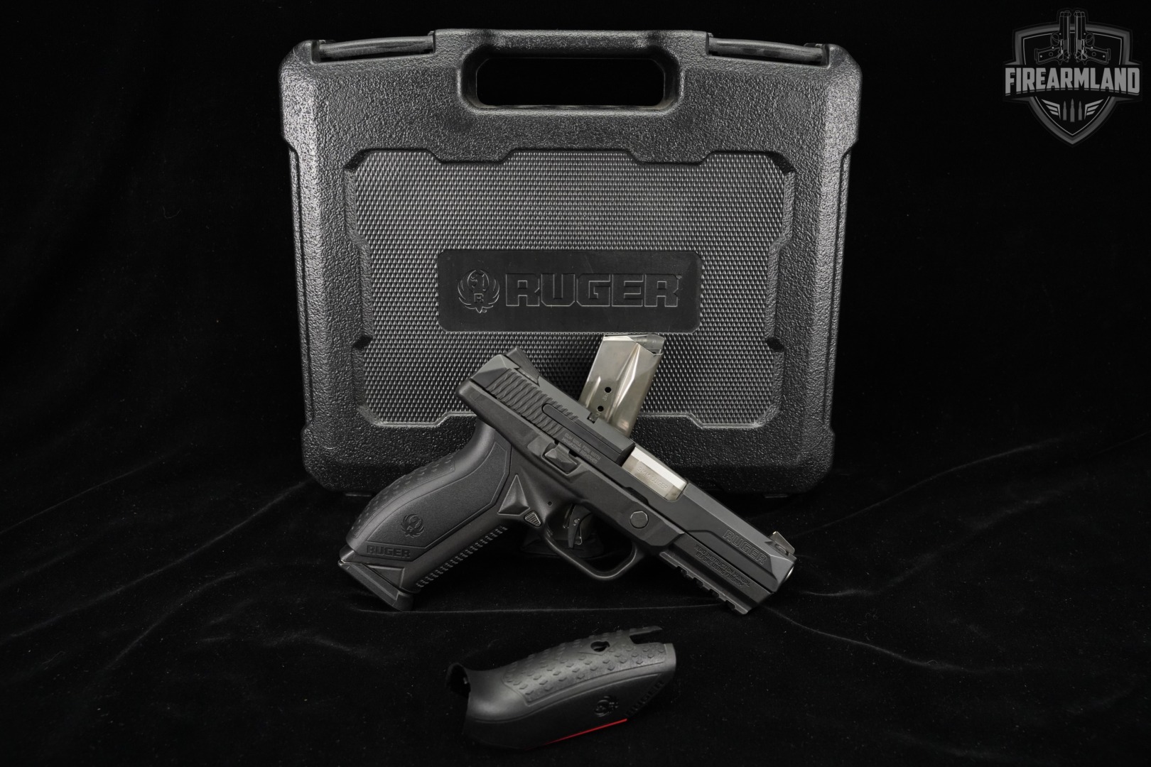 Ruger AMERICAN PISTOL Pro 9mm 4.2 +2 MAGS & ORIG CASE-img-2