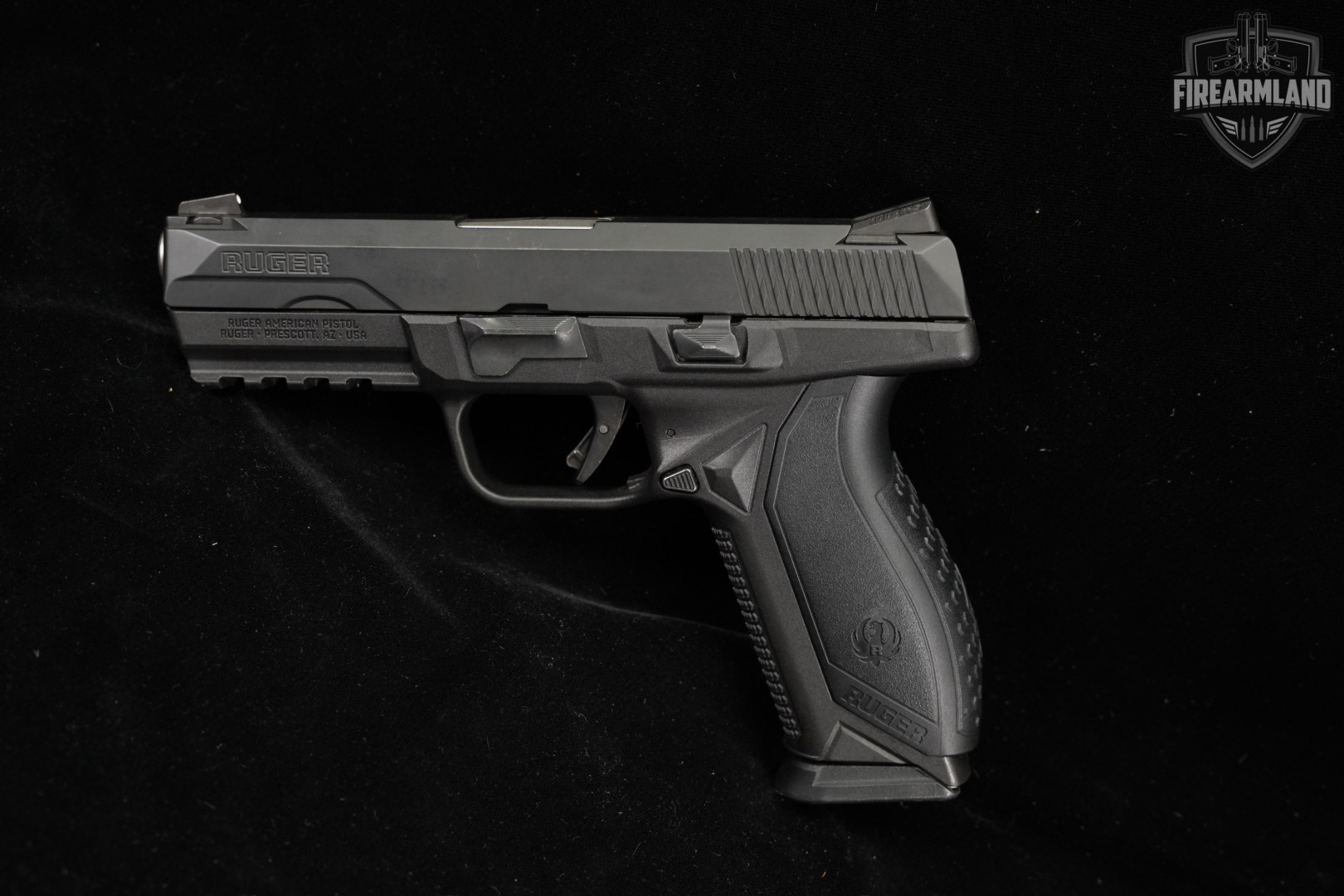 Ruger AMERICAN PISTOL Pro 9mm 4.2 +2 MAGS & ORIG CASE-img-4